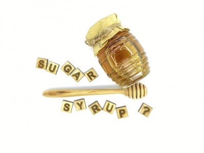 According to the Commission's findings, dishonest business operators are taking advantage by extending honey with sugar syrups for financial gain. GettyImages/Roiyadi Roiyadi